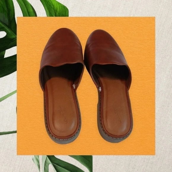 Universal thread  mules size 7.5 brown color - Picture 2 of 9